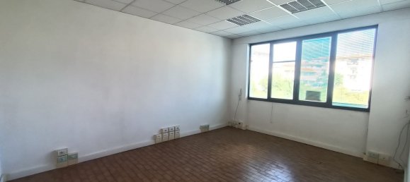  عقار تجاري في Quarrata, Italy 300متر مربع رقم 310846 16