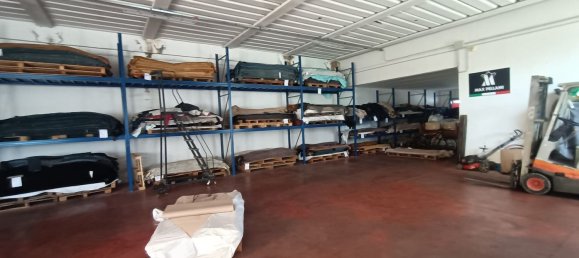  عقار تجاري في Quarrata, Italy 300متر مربع رقم 310846 2