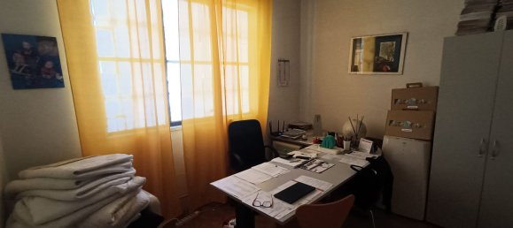  عقار تجاري في Quarrata, Italy 300متر مربع رقم 310846 3