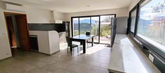 3 Schlafzimmer Haus in Viggianello, France, Nr. 217901 2