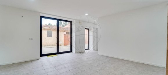 Casa de 4 dormitorios en Vilarinho do Bairro, Portugal No. 184206 3