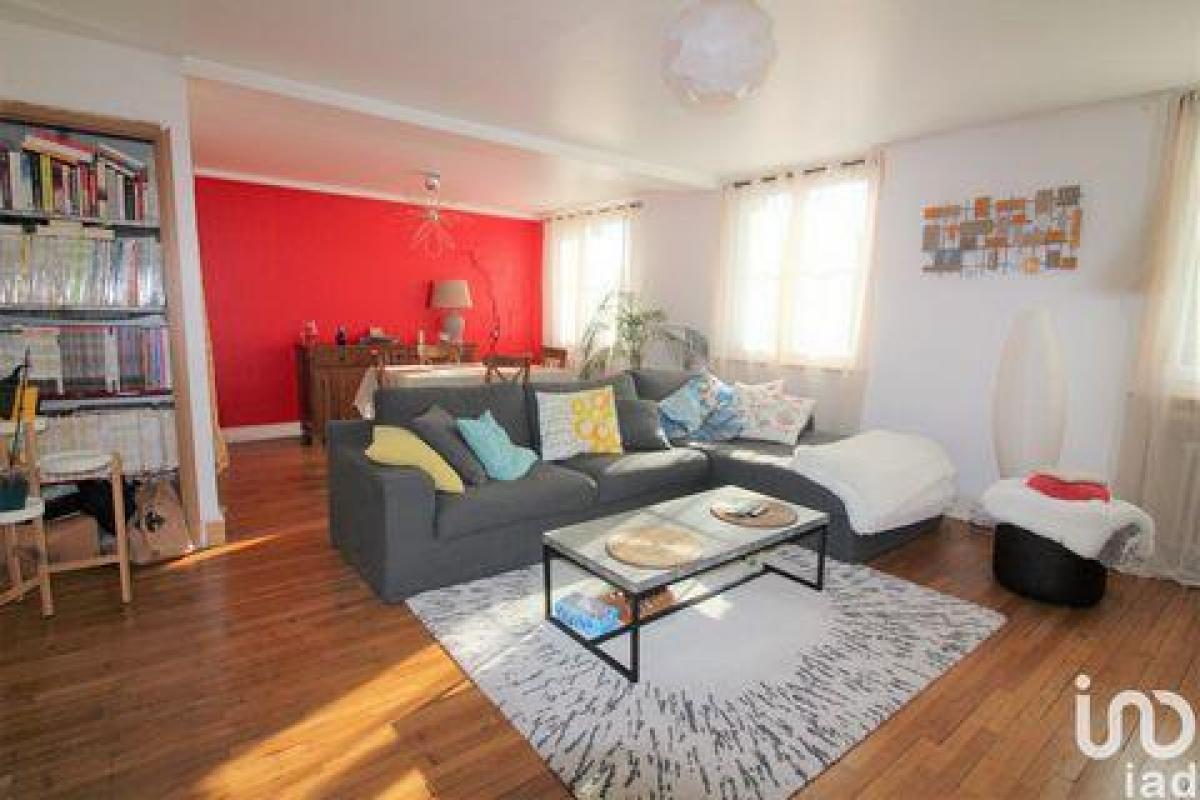 2 bedrooms Condo in Beauvais, France No. 14460