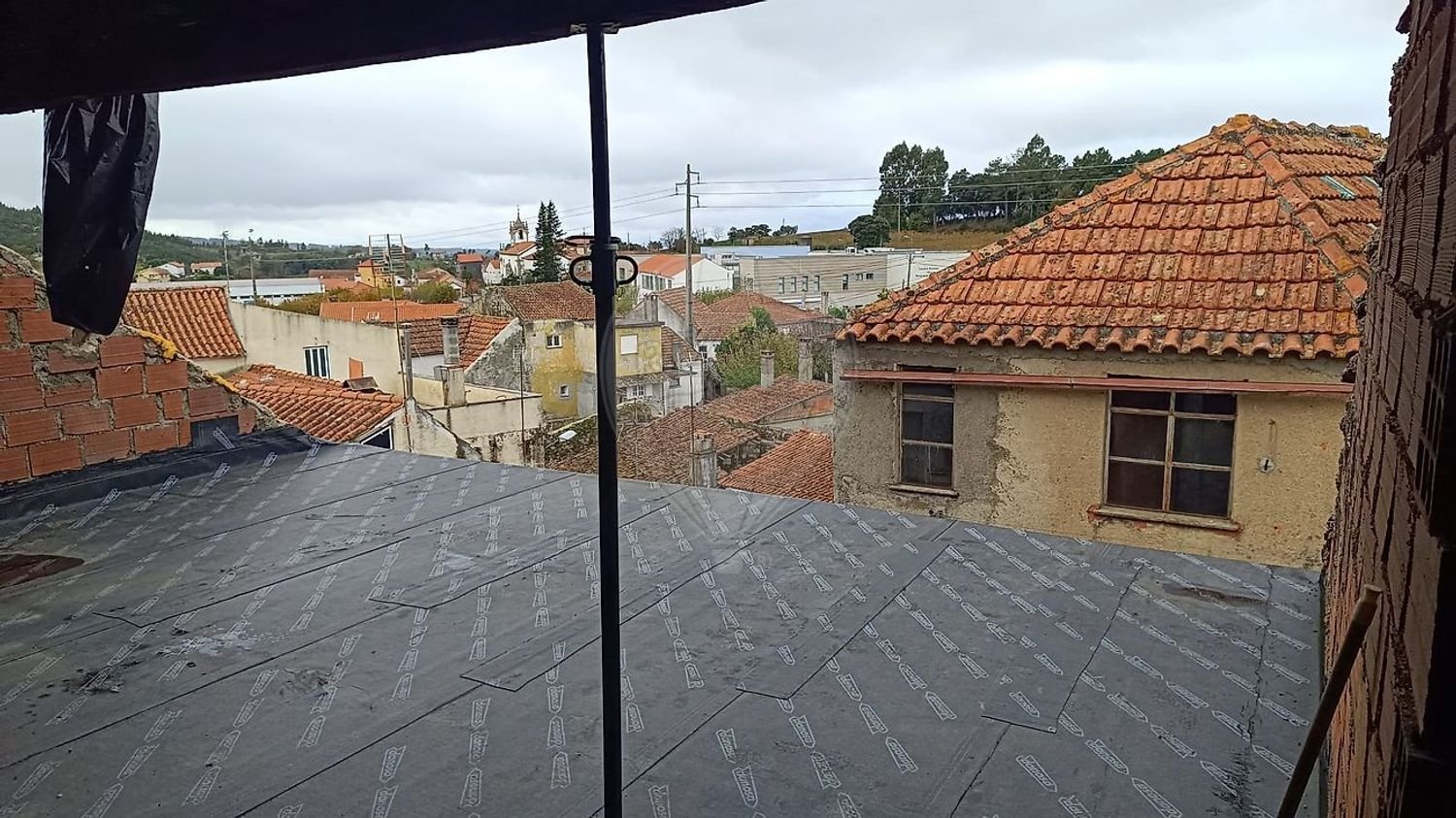 2 bedrooms House in Nogueira do Cravo, Portugal No. 35088