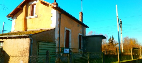 2 chambres Maison à Issoudun, France No. 98037 5