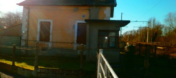 2 chambres Maison à Issoudun, France No. 98037 2