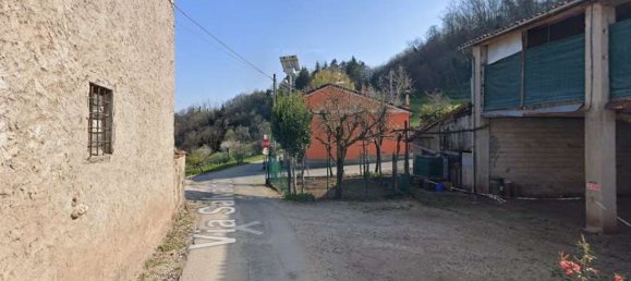 3 bedrooms House in Arzignano, Italy No. 325975 8