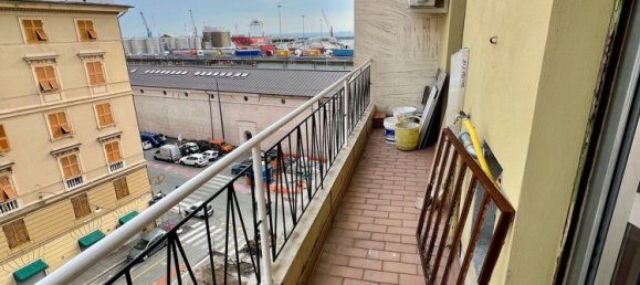 3 rooms Apartment in Genoa, Italy No. 35857 38