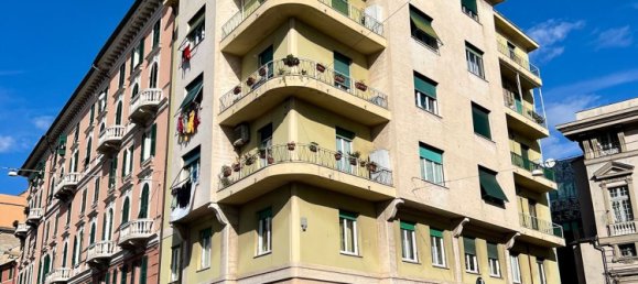 3 rooms Apartment in Genoa, Italy No. 35857 56