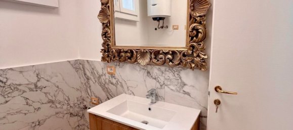 3 rooms Apartment in Genoa, Italy No. 35857 50