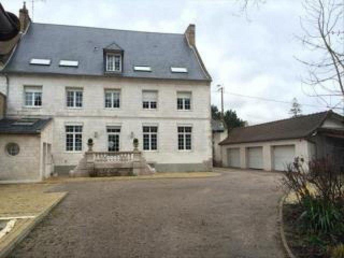 Casa de 10 dormitorios en Hesdin, France No. 22775