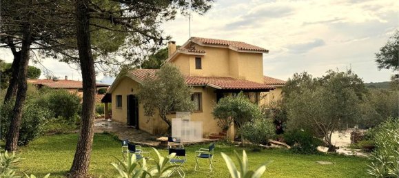 3 bedrooms Villa in Olbia, Italy No. 49987 3