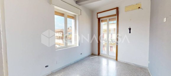 3-salle Appartement à Brusciano, Italy No. 24059 19