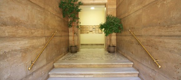 2 bedrooms Apartment in Rome, Italy No. 335496 3