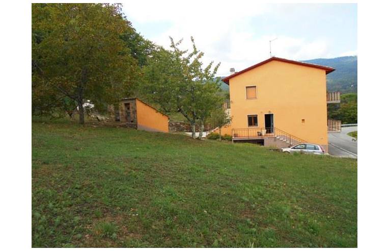 4 bedrooms Apartment in Montieri, Italy No. 254739