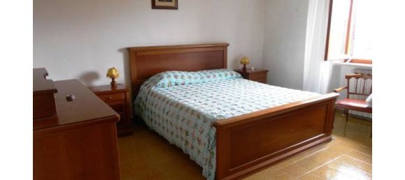 4 bedrooms Apartment in Montieri, Italy No. 254739 4