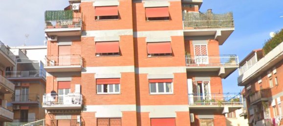 3-salle Appartement à Cortenova, Italy No. 12303 2