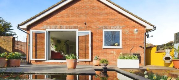 3 bedrooms Bungalow in Brighton and Hove, United Kingdom No. 10492 16