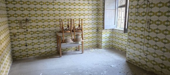 93m² Commercial property in Naples, Italy No. 274319 6