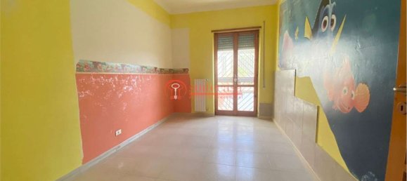 Квартира с 5 комнатами в Трани, Италия № 77233 11