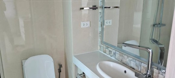 Квартира с 2 комнатами в Паттайя, Чонбури, Восточный Таиланд, Таиланд № 144713 6