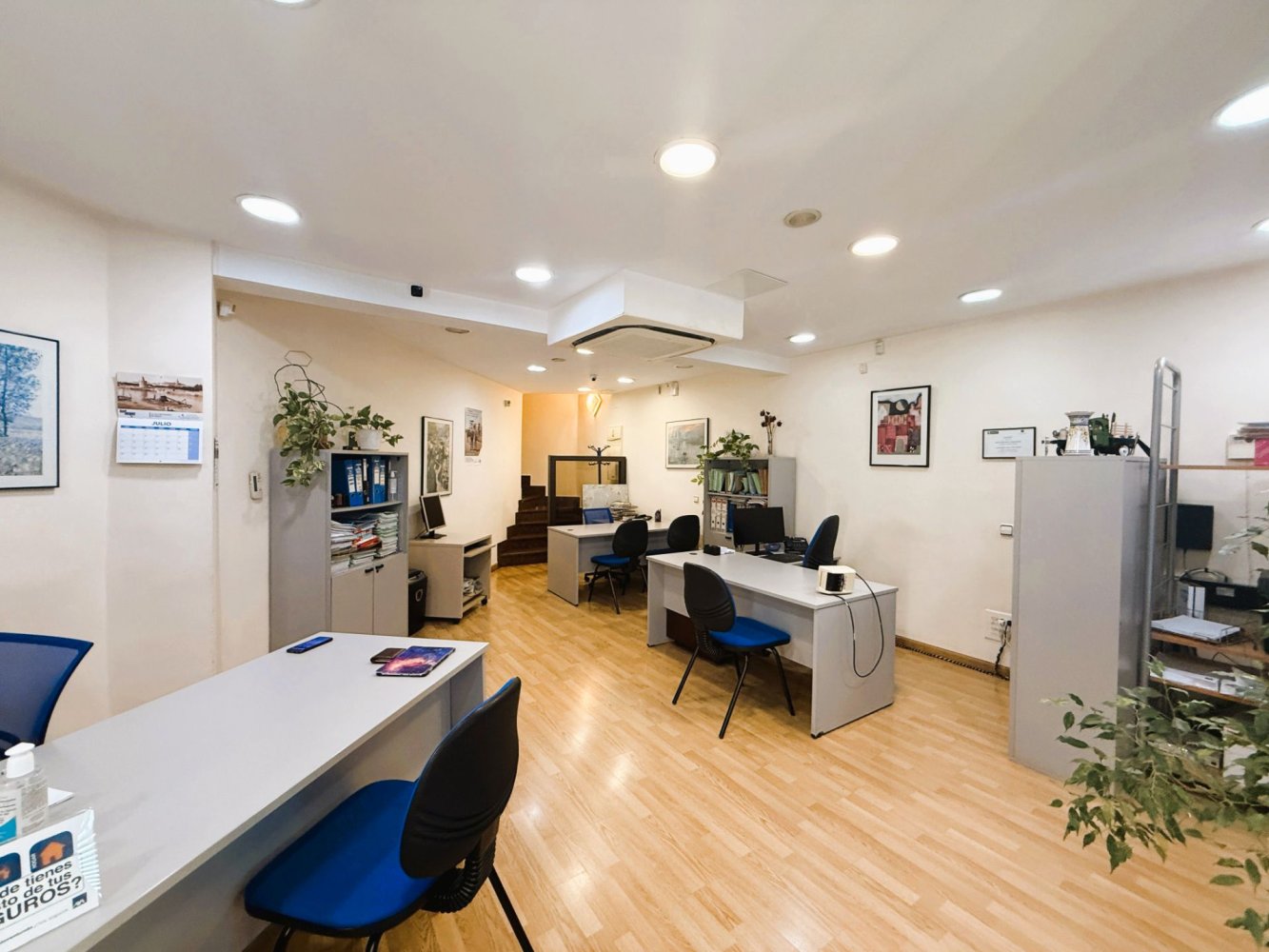  عقار تجاري في Madrid, Spain 120متر مربع رقم 236816