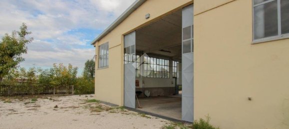 Lagerhaus in Soresina, Italy 400m², Nr. 341853 10