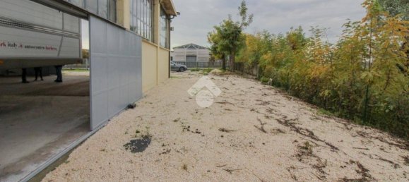 Lagerhaus in Soresina, Italy 400m², Nr. 341853 12