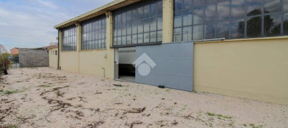  مستودع في Soresina, Italy 400متر مربع رقم 341853 25