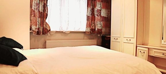 3 bedrooms House in Harrow, United Kingdom No. 13432 4