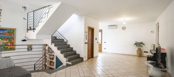 4 rooms House in Carmignano, Italy No. 128490 18