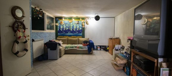 4 rooms House in Carmignano, Italy No. 128490 13
