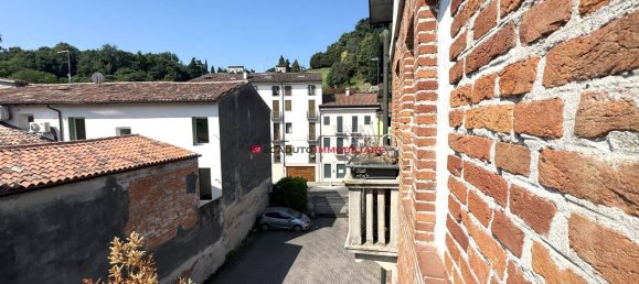 4 bedrooms Apartment in Vicenza, Italy No. 324131 25