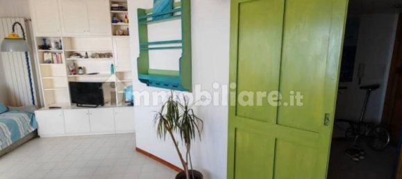1 bedroom Apartment in Rome, Italy No. 267866 7