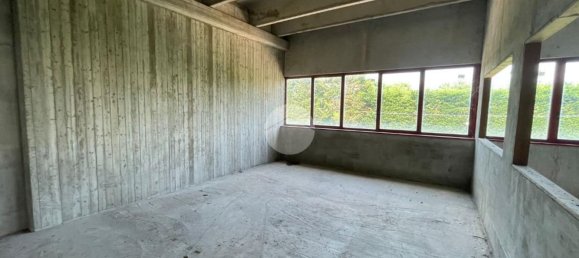 371m² Warehouse in Albano Sant'Alessandro, Italy No. 153521 34