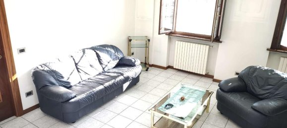 3 rooms Apartment in Offanengo, Italy No. 137539 4