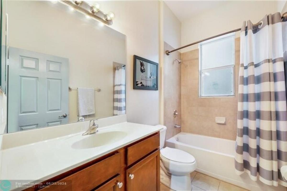 3 bedrooms House in Miami, USA No. 309035