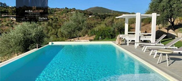 8 rooms Villa in Olbia, Italy No. 118500 6
