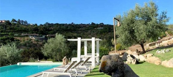 8 rooms Villa in Olbia, Italy No. 118500 2