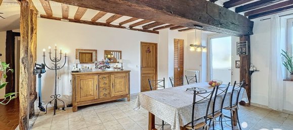 5 bedrooms House in Chateau-Renard, France No. 271247 4