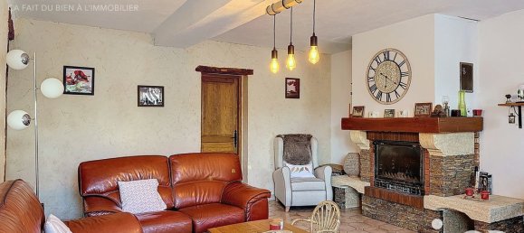 5 bedrooms House in Chateau-Renard, France No. 271247 11