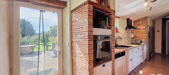 5 bedrooms House in Chateau-Renard, France No. 271247 8