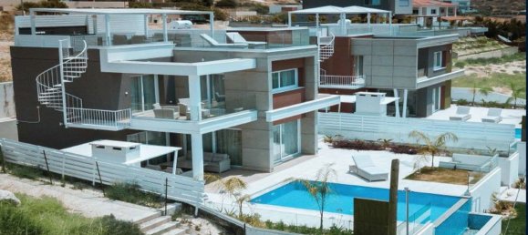 3 Schlafzimmer Villa in Mouttagiaka, Cyprus, Nr. 31614 2