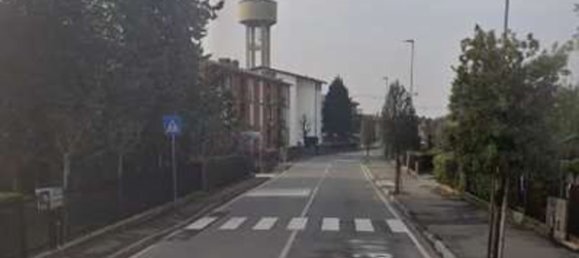 6 bedrooms Apartment in Treviolo, Italy No. 380860 9