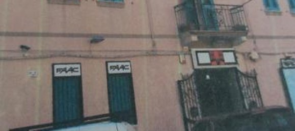 4-salle Appartement à Messina, Italy No. 282119 2