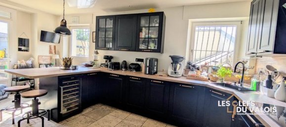 4 bedrooms House in Crepy-en-Valois, France No. 310301 5