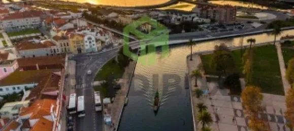 Apartamento de 3 dormitorios en Aveiro, Portugal No. 83047 18