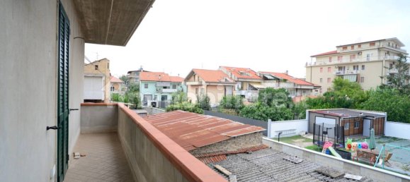 Apartamento de 2 dormitorios en Pescara, Italy No. 342168 24