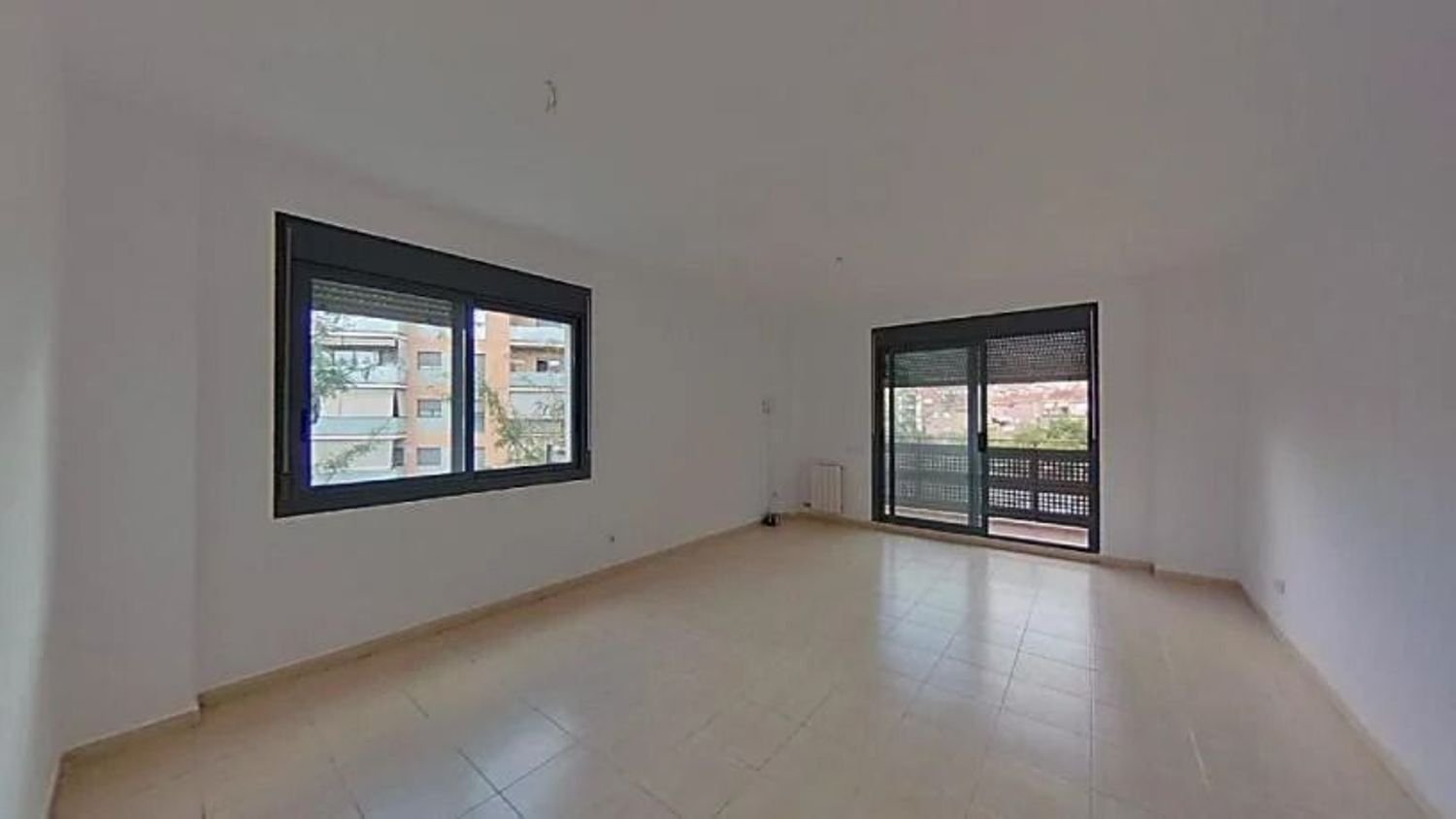 3 bedrooms Apartment in Polinya, Spain No. 261000