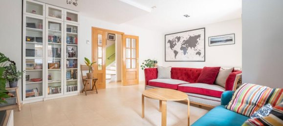 4 bedrooms Villa in Madrid, Spain No. 205493 15