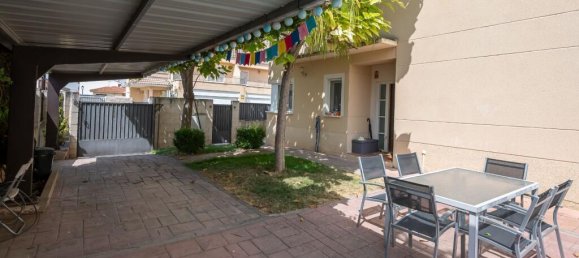 4 bedrooms Villa in Madrid, Spain No. 205493 5